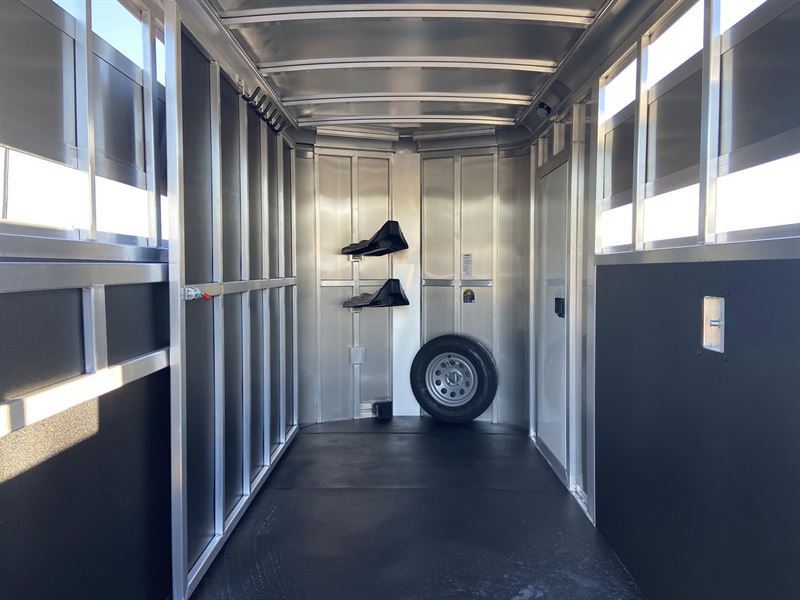 2026 Shadow 2 horse bumper pull trailer