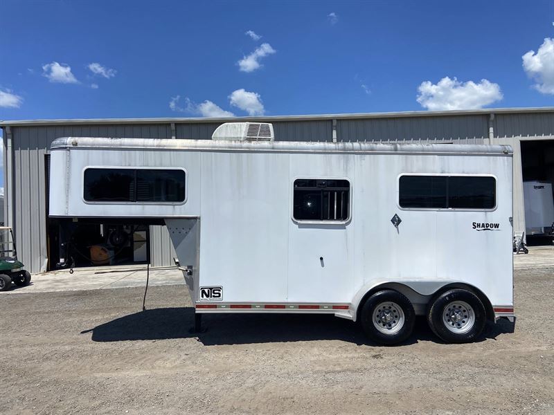 2010 Shadow 2 Horse Straight Load Gooseneck Trailer