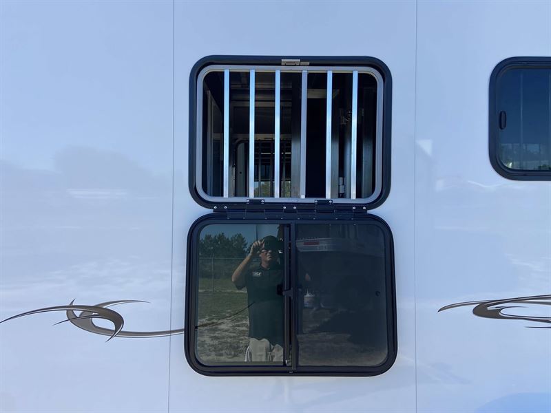 Trailer Image