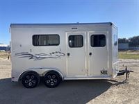 2023 2 horse Homesteader 2 Horse Straight Load Bumper Pull Trailer