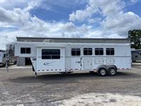 2008  horse Circle J 4 Horse 10' Living Quarters