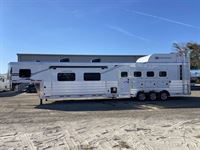 2026 4 horse Lakota Trailers Infinity 4 Horse Side Load 18' Living Quarters