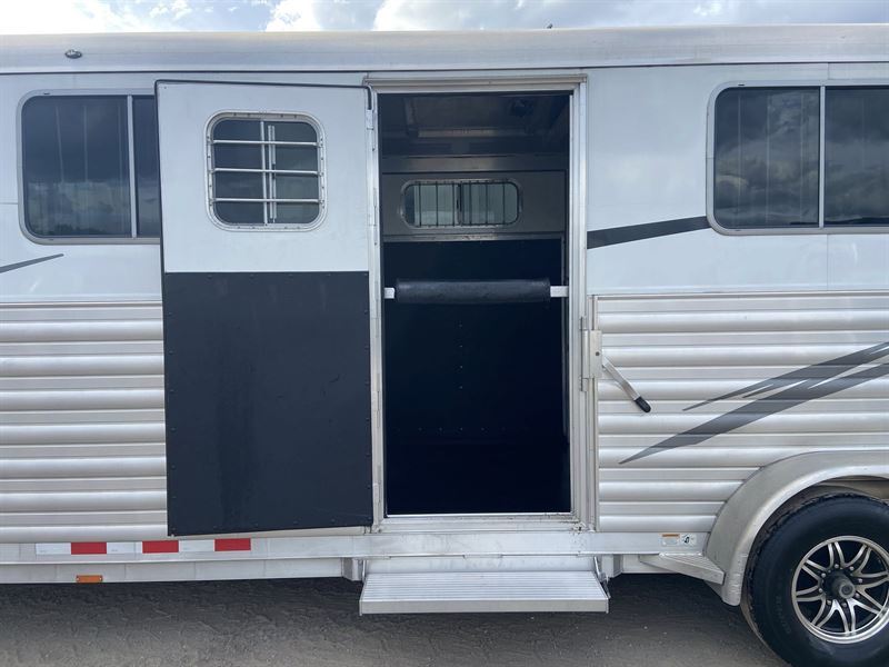 2024 4-star 4 horse head to head gooseneck trailer
