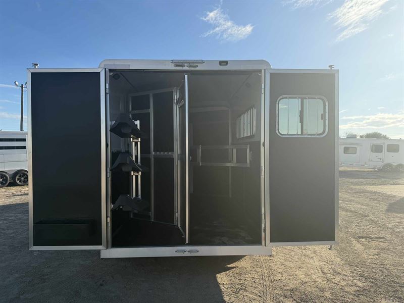 2026 Shadow 3 horse 9' living quarters