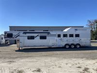 2024 4 horse SMC Laramie 4 Horse Side Load 18' Living Quarters