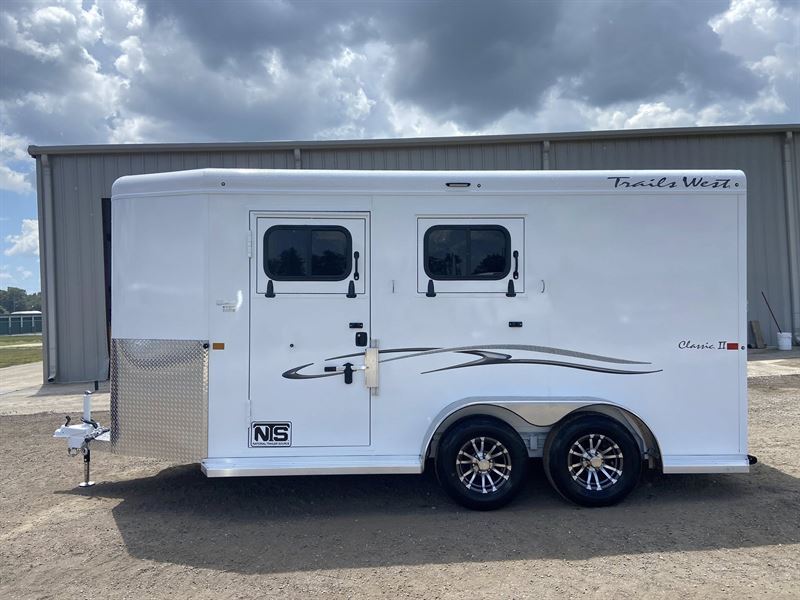 2026 Trails West 2 Horse Bumper Pull Trailer