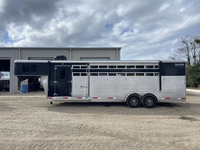 2021 Shadow 5 Horse 4' Weekender