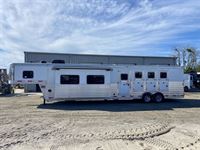 2017 4 horse Exiss 4 Horse 16' Living Quarters
