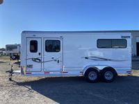 2026 2 horse Shadow 2+1 Horse Bumper Pull Trailer