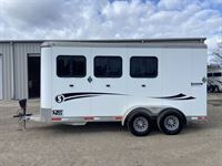 2016 3 horse Shadow 3 Horse Bumper Pull Trailer