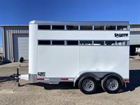 2026 2 horse Shadow 2 Horse Bumper Pull Trailer