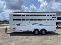 2025  horse Shadow 4 Horse Bumper Pull Trailer