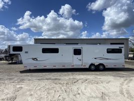 2026 6 horse Shadow 6 Horse Straight Load Gooseneck Trailer