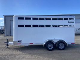 2026 3 horse Shadow 3 Horse Bumper Pull Trailer