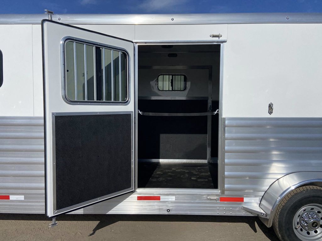 2026 Shadow 4 horse head-to-head gooseneck trailer
