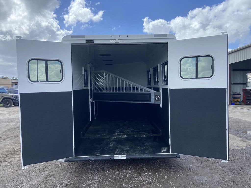 2026 Trails West 3 horse gooseneck trailer