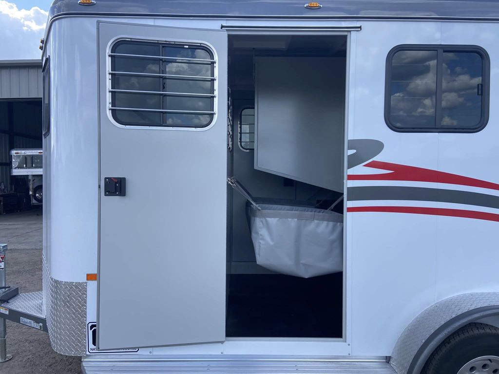 2026 Hawk 2 horse straight load bumper pull trailer