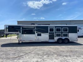 2015 3 horse Lakota Trailers 3 Horse Slant Load 13' Living Quarters