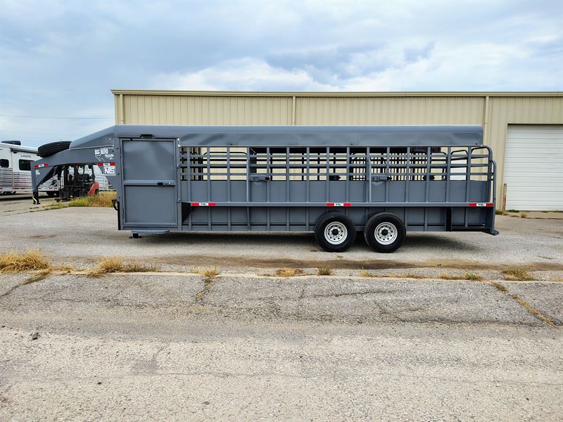 2026 Big Bend 24' Livestock Gooseneck Trailer