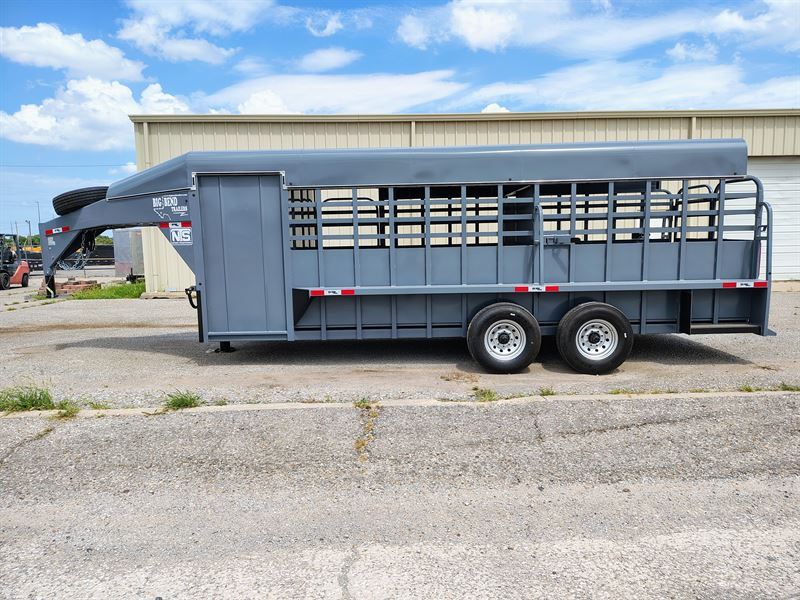 2025 Big Bend 20' livestock gooseneck trailer