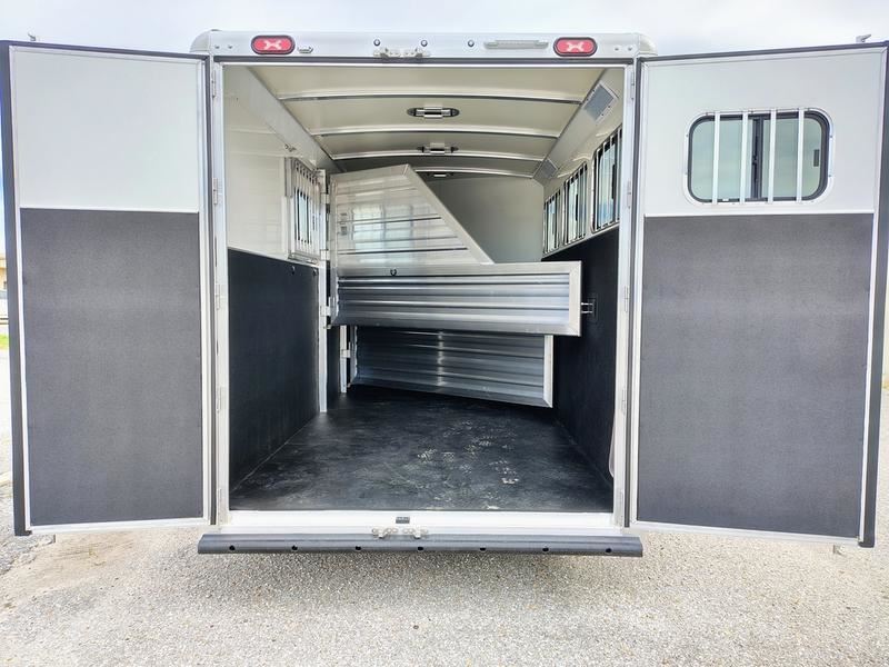 2026 Cimarron 3 horse bumper pull trailer