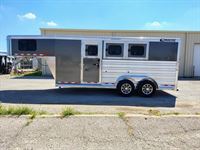 2026 3 horse Cimarron 3 Horse Gooseneck Trailer