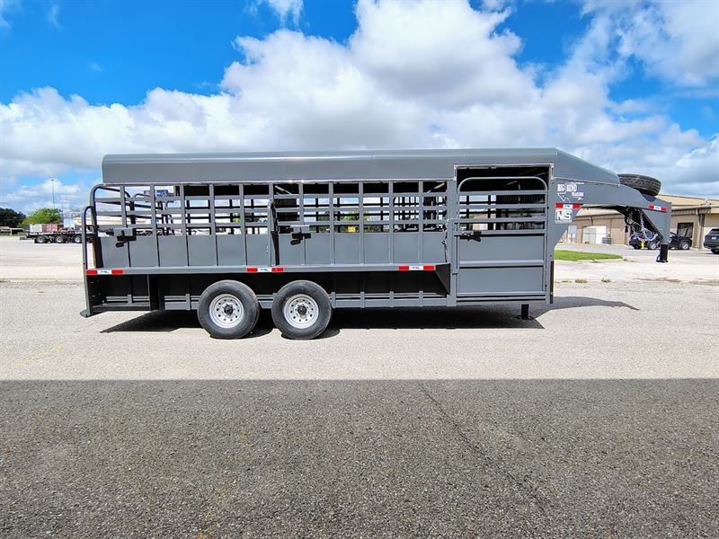 2025 Big Bend 20' livestock gooseneck trailer