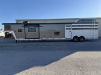 2026 Stock horse Bison Trail Hand 15' Livestock 13' Living Quarters