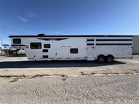 2026 Stock horse Bison Trail Hand 15' Livestock 9' Living Quarters