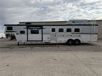 2026 4 horse Bison Silverado 4 Horse Side Load 13' Living Quarters