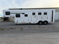 2026 3 horse Lakota Trailers Colt 3 Horse 9' Living Quarters