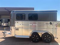 2025  horse Maverick 2 Horse Bumper Pull Trailer