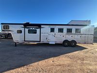2026 4 horse Bison Silverado 4 Horse 13' Living Quarters