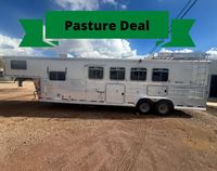 2007 4 horse Logan 4 Horse 8' Living Quarters