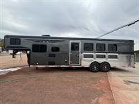 2026 4 horse Bison Ranger 4 Horse 9' Living Quarters