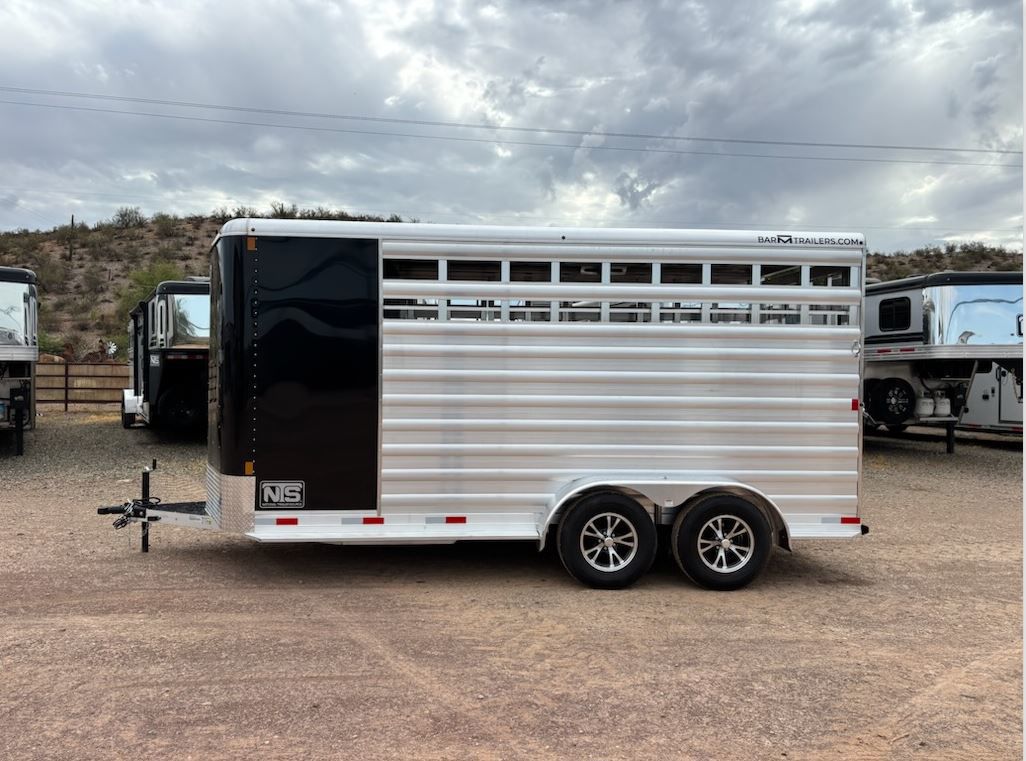 Trailer Photo 2