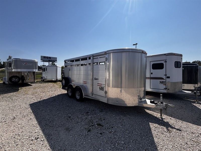 2022 WW 16' Livestock Bumper Pull Trailer