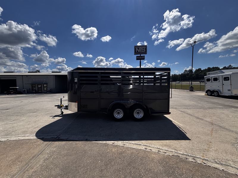2026 Delta 3 Horse Bumper Pull Trailer
