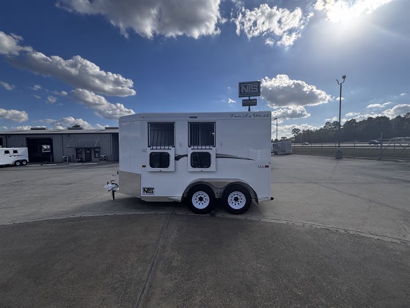 2026 Trails West 2 horse bumper pull trailer