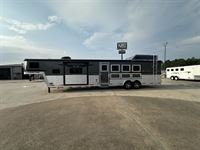 2026 4 horse Bison Silverado 4 Horse Side Load 13' Living Quarters