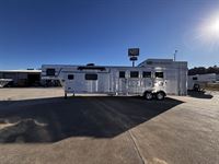 2026 4 horse SMC Patriot 4 Horse Side Load 13' Living Quarters