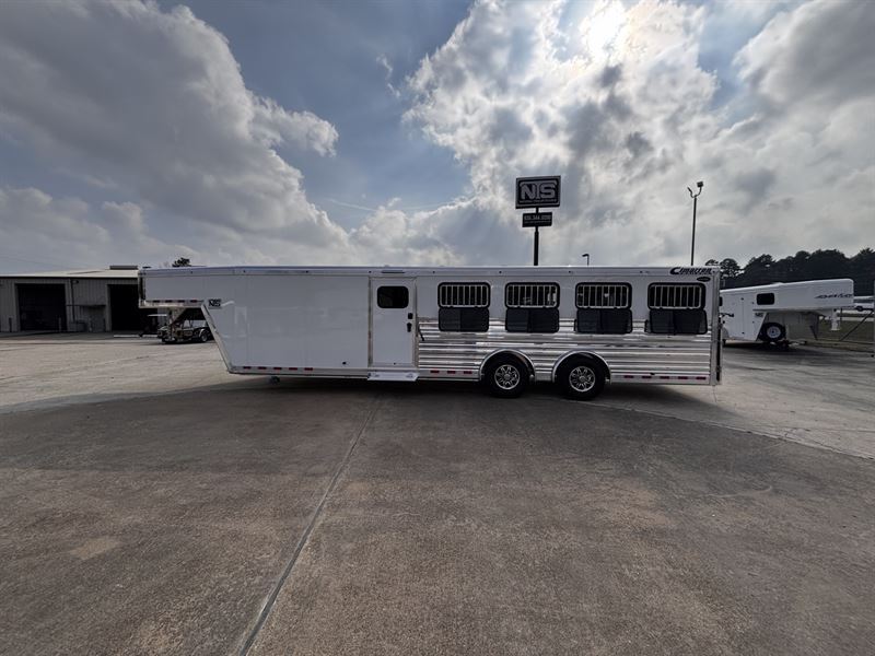 2026 Cimarron 10 pen livestock gooseneck trailer