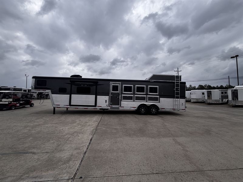 2026 Bison Silverado 4 Horse Side Load 13' Living Quarters