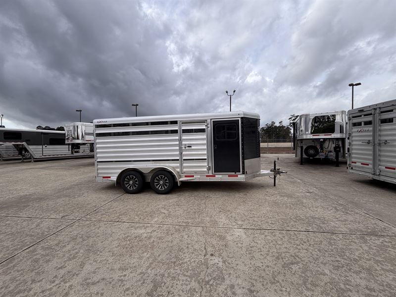 2026 Exiss 6 pen livestock bumper pull trailer