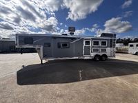 2026 3 horse Lakota Trailers Charger 3 Horse 13' Living Quarters