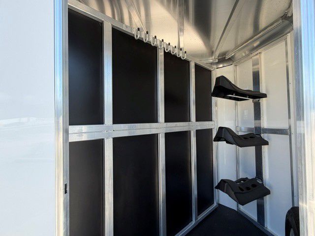 Trailer Photo 12