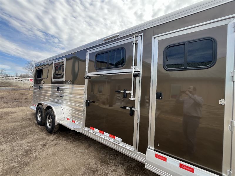 Trailer Photo 12