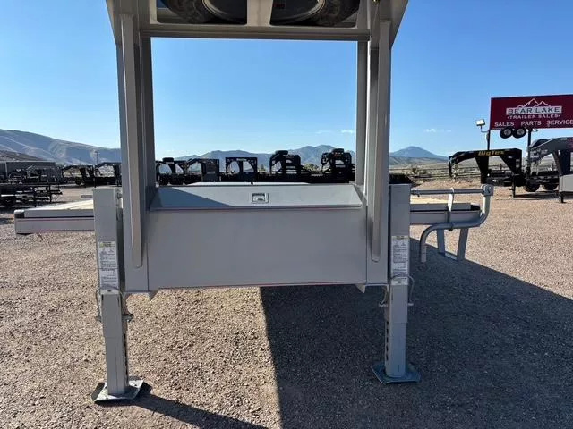 2025 Titan ruff neck 20' + 6'