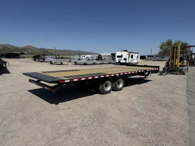 Trailer Photo 2