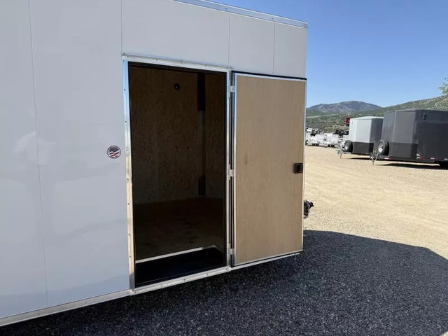Trailer Photo 2